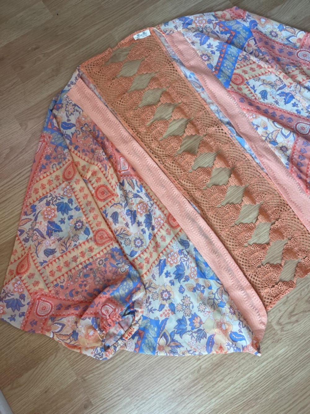 Miss Me Orange Paisley Crochet Western Boho Kimono Top Size Small - Picture 4 of 10